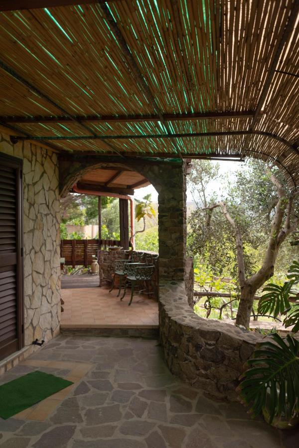 B&B Il Giardino Arbus Exterior photo